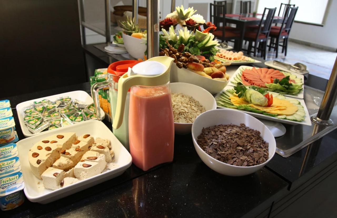 Hotel El Oumara Tunis Zewnętrze zdjęcie